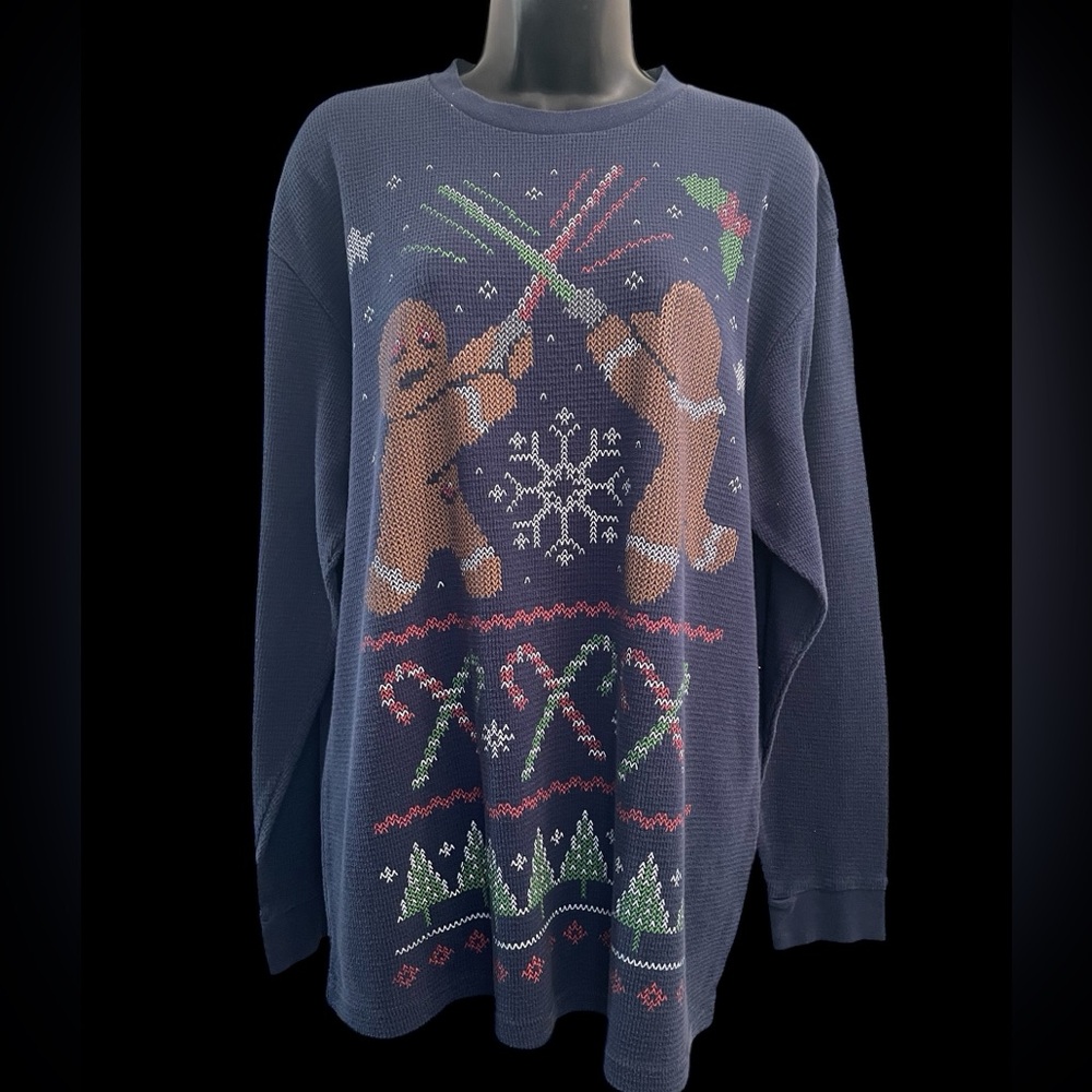 Extra large waffle net/long, John Christmas graphic long sleeve unisex EUC